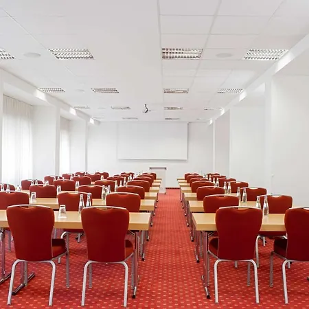 Ξενοδοχείο Nh West 4*