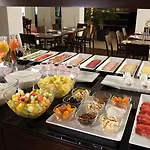 Hotel Nh West 4*