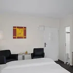 Hotel Nh West