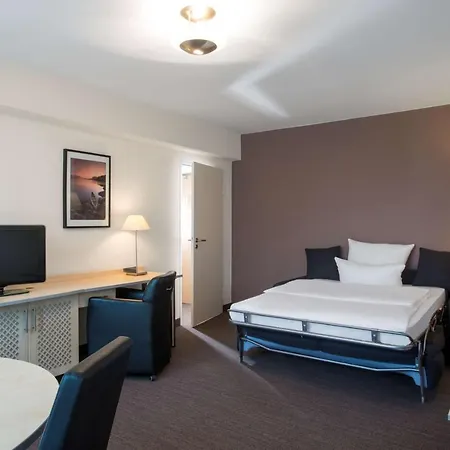 Nh West Hotel