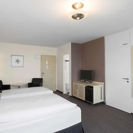 Hotell Nh West