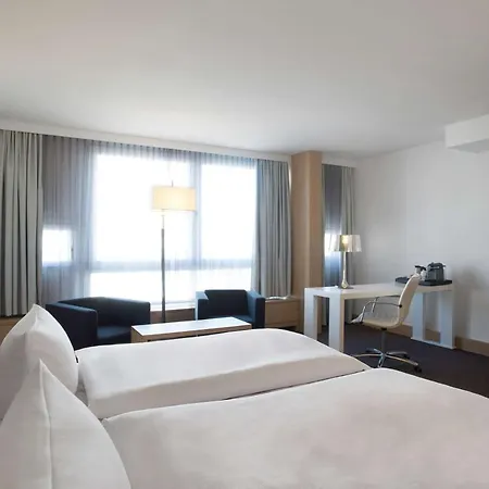 Hotell Nh West