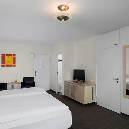 Nh West Hotel