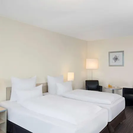 Nh West ベルリン