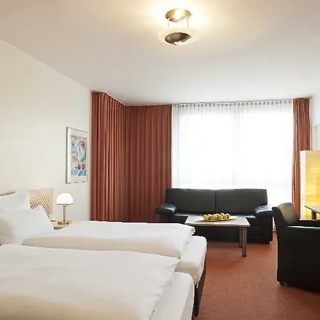 Nh West Hotel 4*