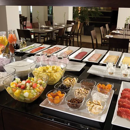 Hotel Nh West 4*