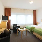 Nh West ברלין