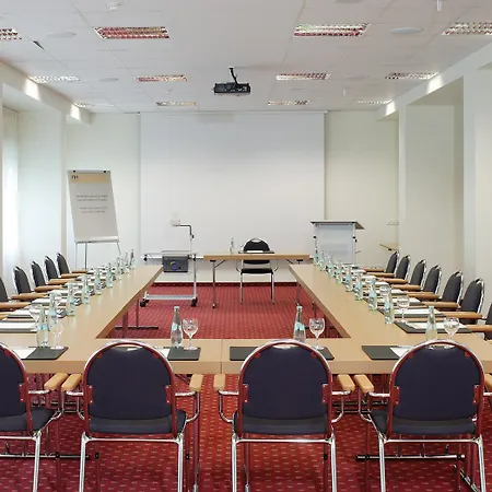 Szálloda Nh West 4*